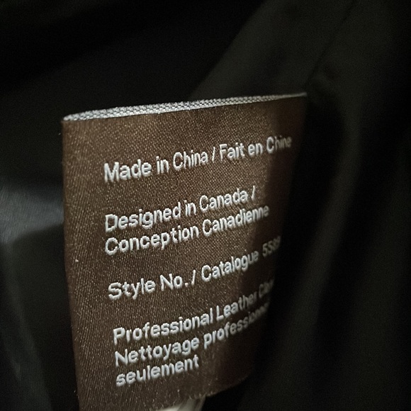 Danier black leather jacket (sz s) - Picture 4 of 8